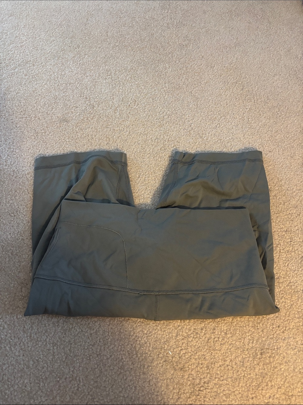 lululemon athletica Women's Athletic Shorts — Olive, 10 inch, Align